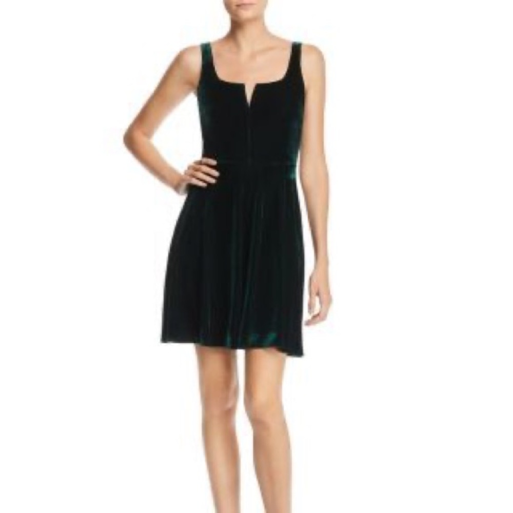 Notch Neck Emerald Green Velvet Dress